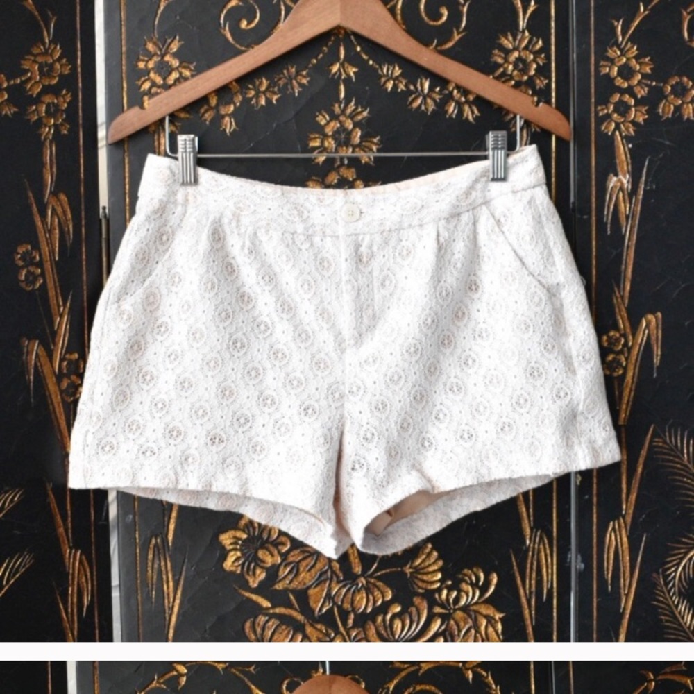 LC Lauren Conrad White Cream Lace Pleated Shorts